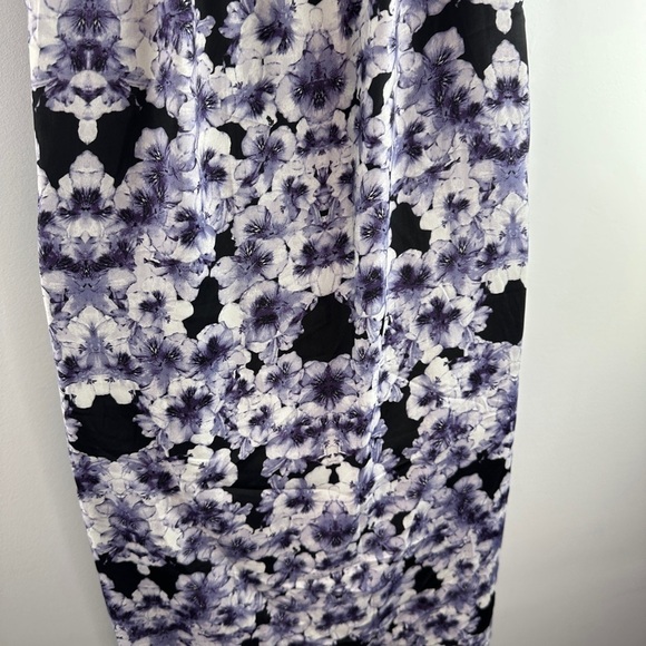 H&M | Floral Polyester Scoop Neck Sleeveless Casual Knee Length Dress sz 6 - Picture 8 of 13